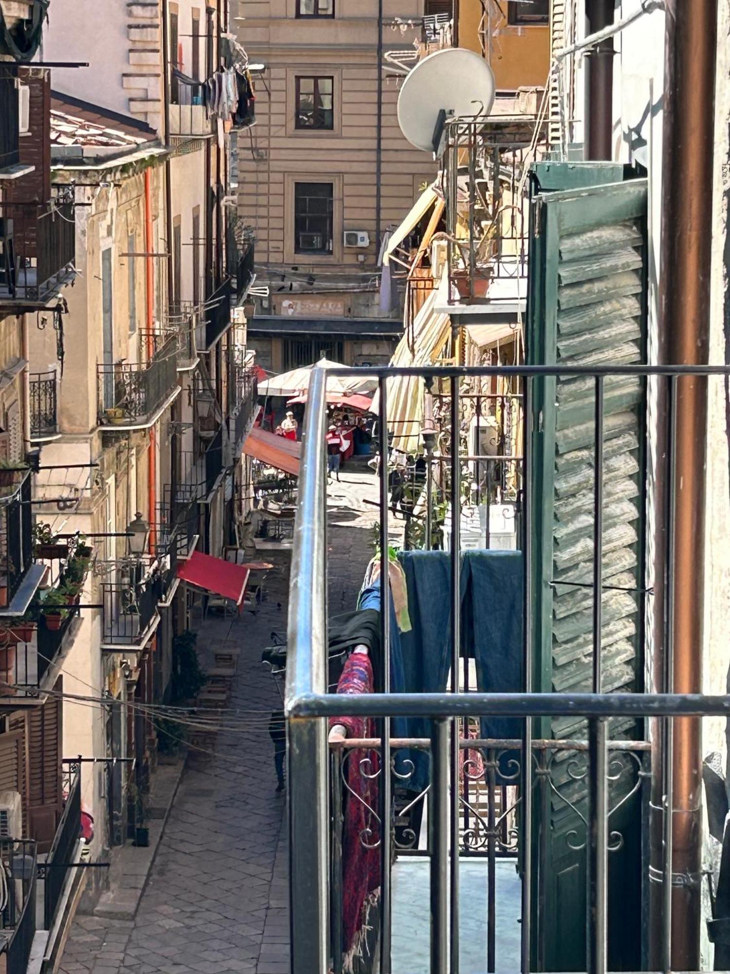 Argenteria5 Holiday Rooms Palermo Exteriör bild
